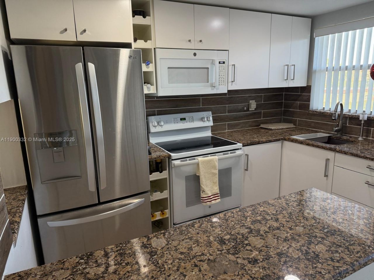 2900 N Pine Island Rd, Unit 209, Sunrise, FL 33322 Photo