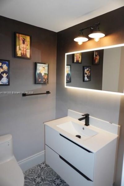 701 Brickell Key Blvd, Unit 412, Miami, FL 33131 Photo