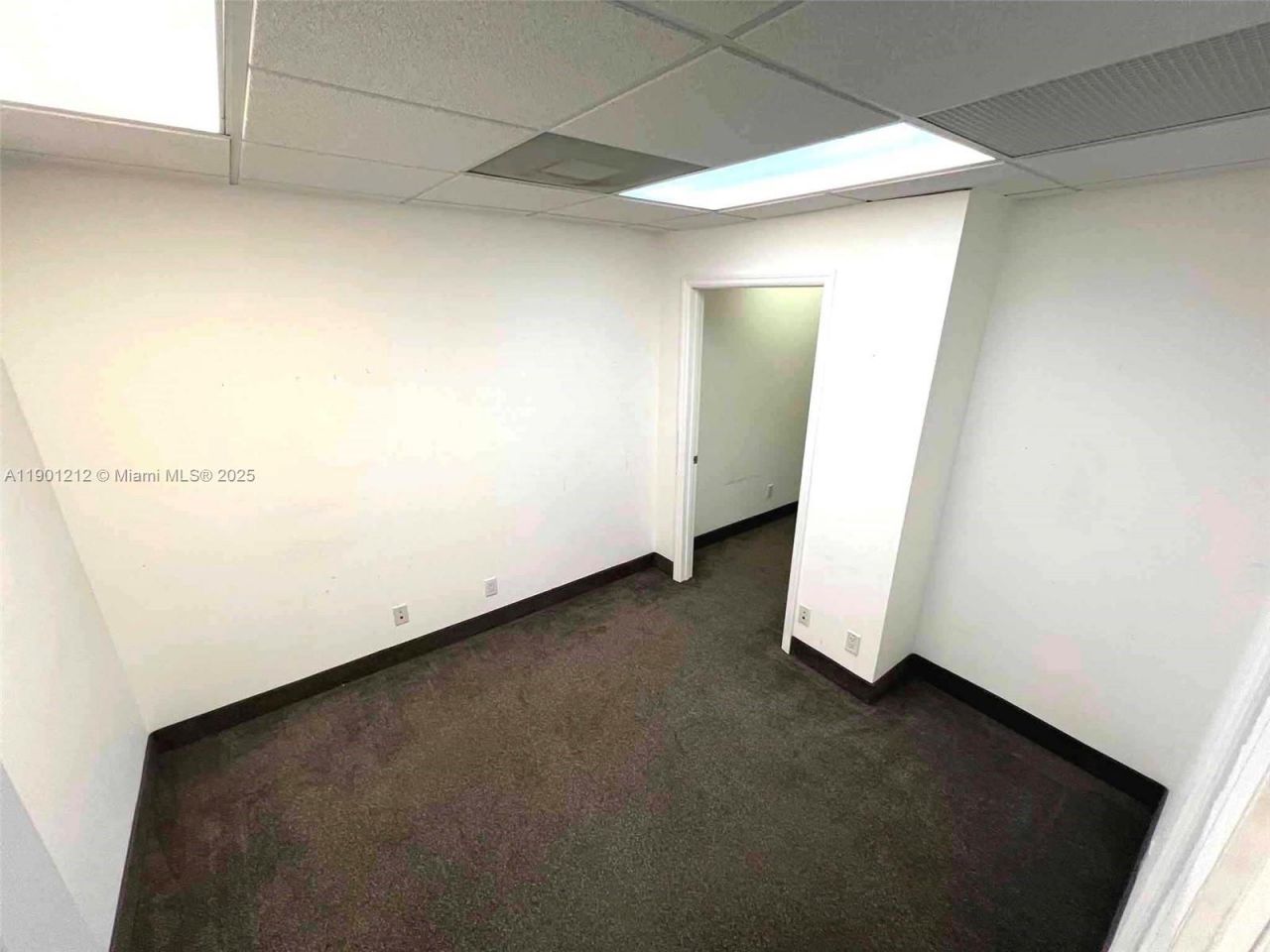 2727 E Oakland Park Blvd, Unit 304, Fort Lauderdale, FL 33306 Photo