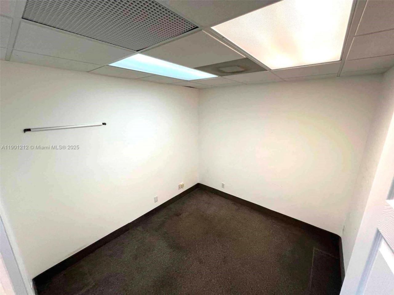 2727 E Oakland Park Blvd, Unit 304, Fort Lauderdale, FL 33306 Photo