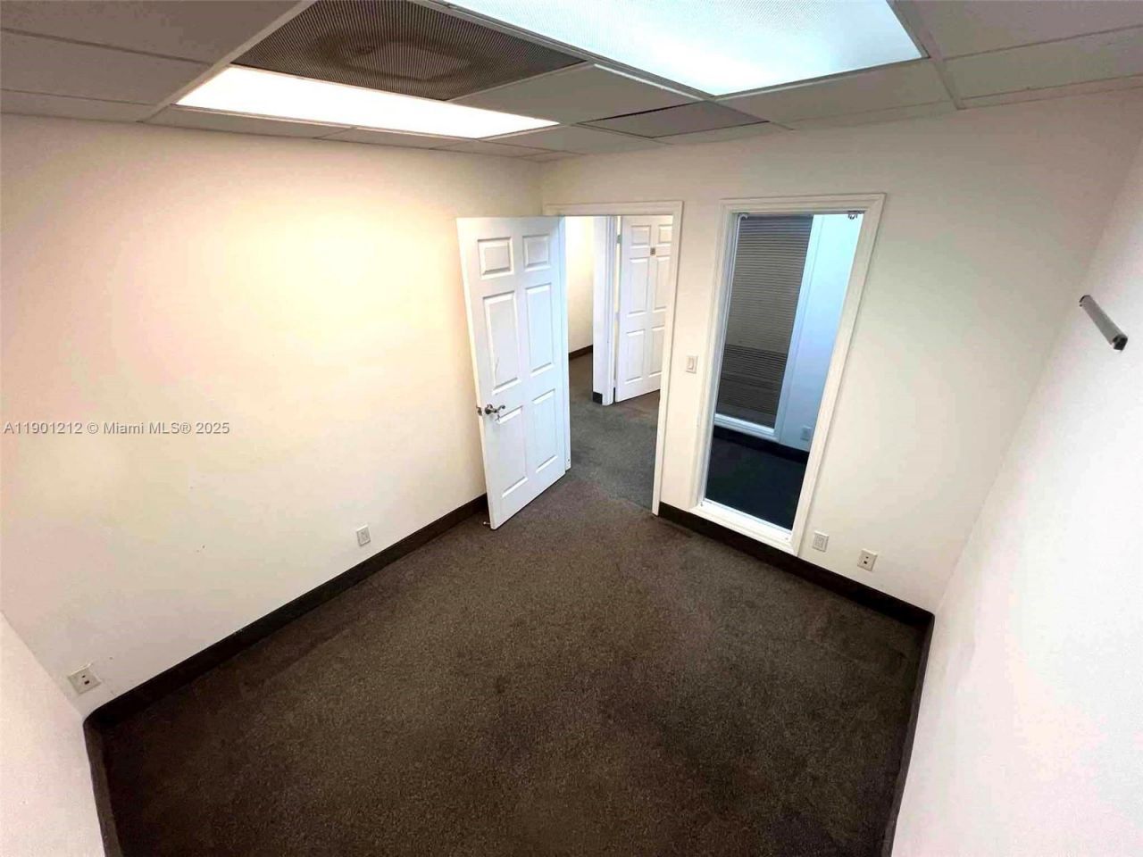 2727 E Oakland Park Blvd, Unit 304, Fort Lauderdale, FL 33306 Photo