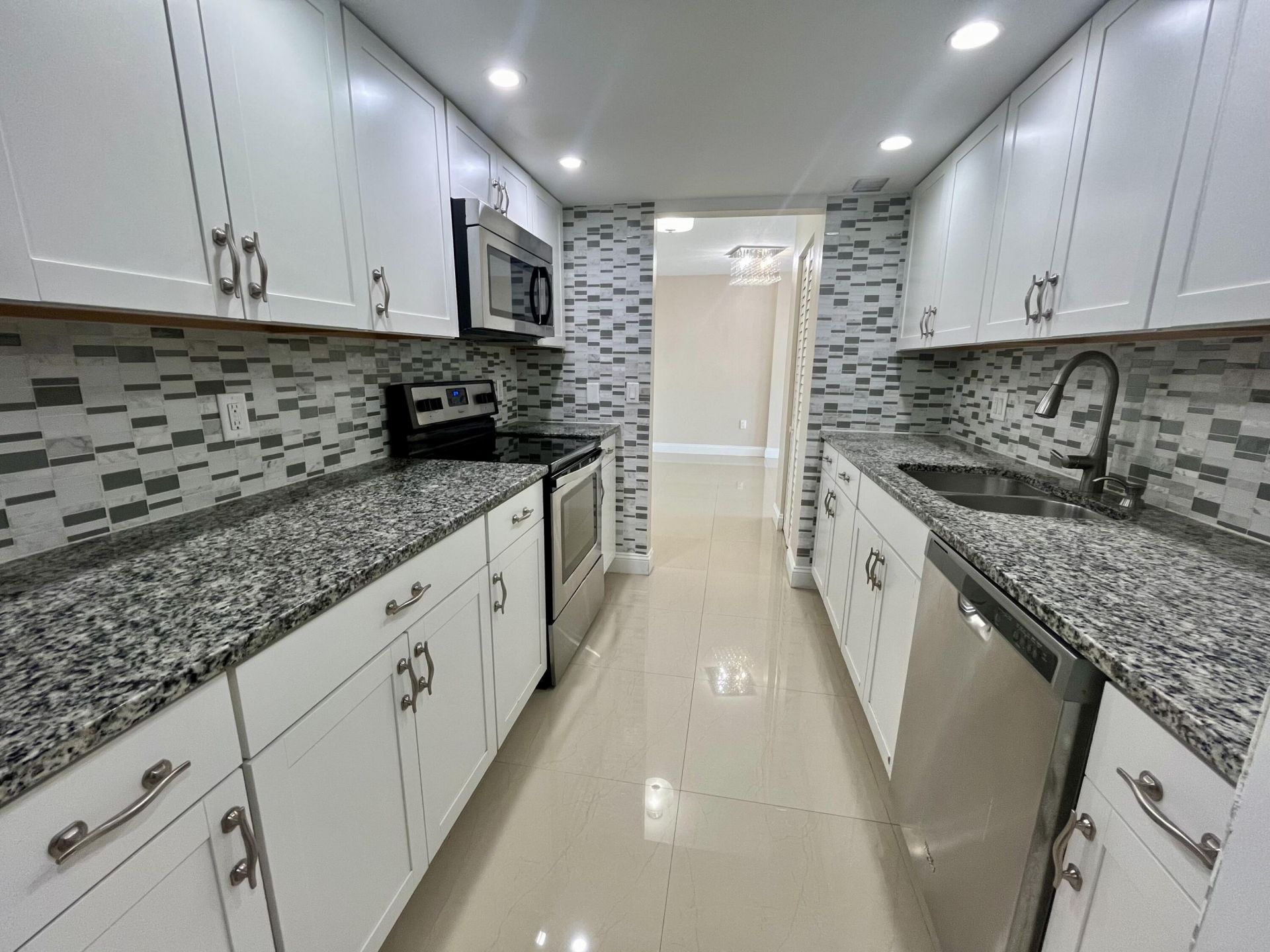 301 Croton Avenue, Unit 406, Lantana, FL 33462 Photo