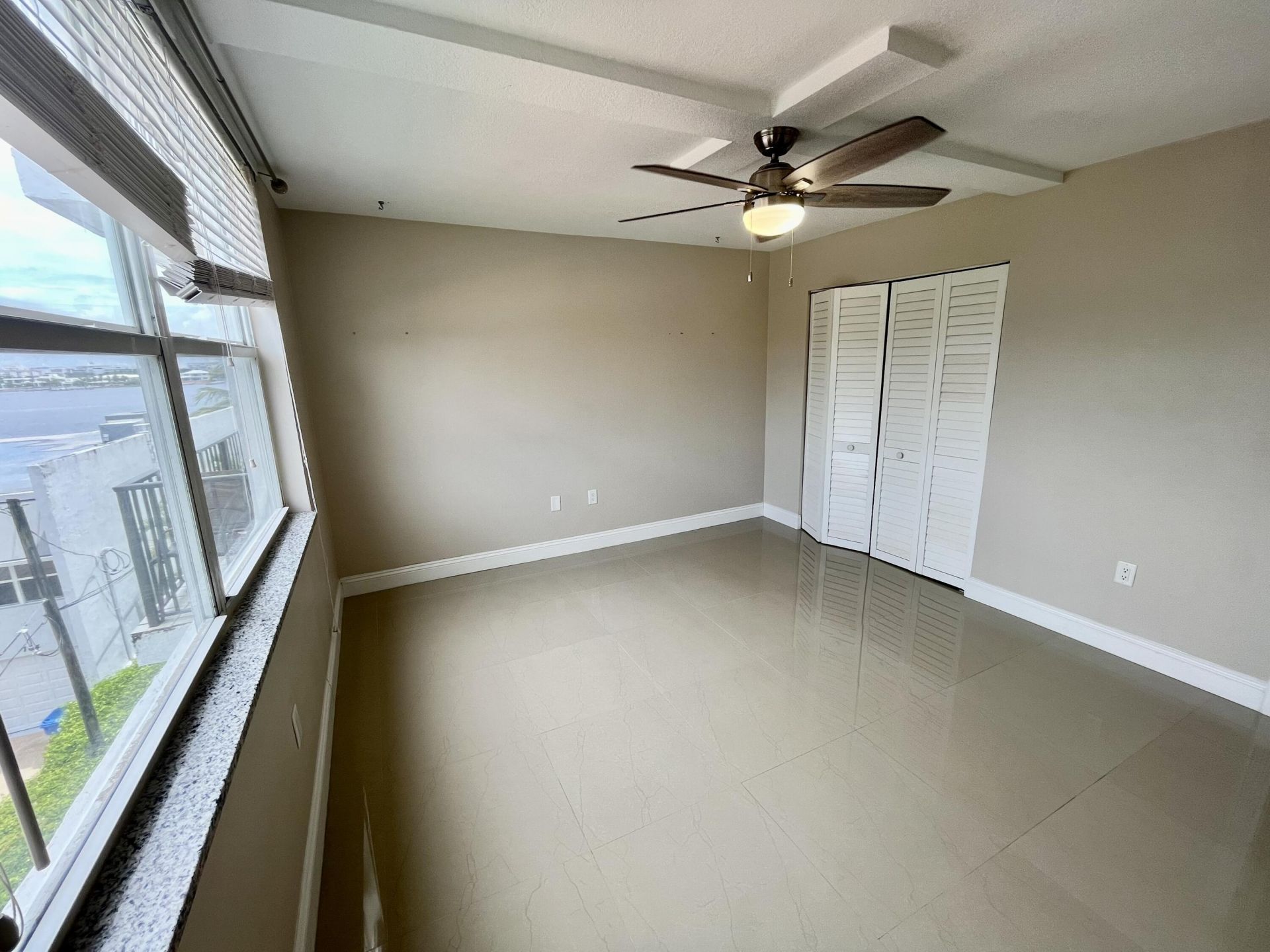 301 Croton Avenue, Unit 406, Lantana, FL 33462 Photo