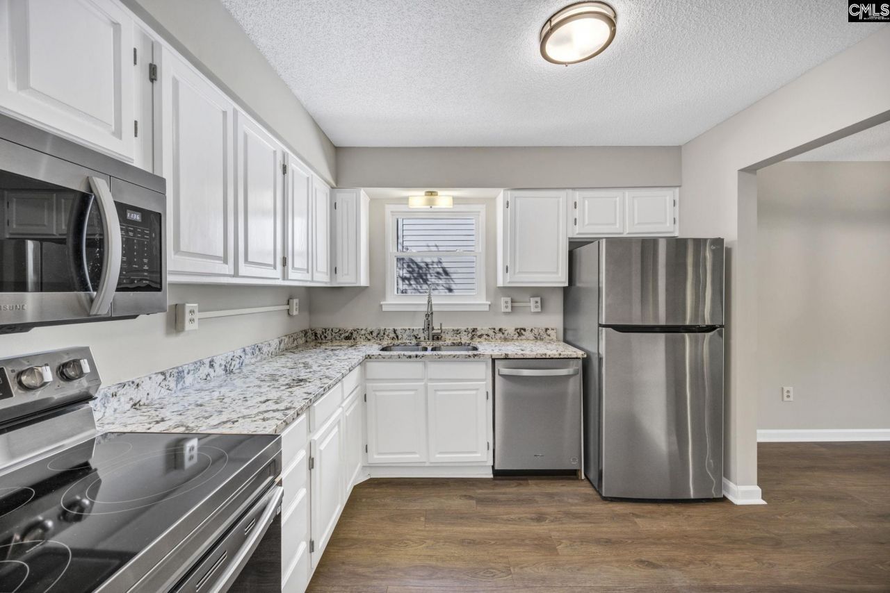 121 Edgewater Photo 14