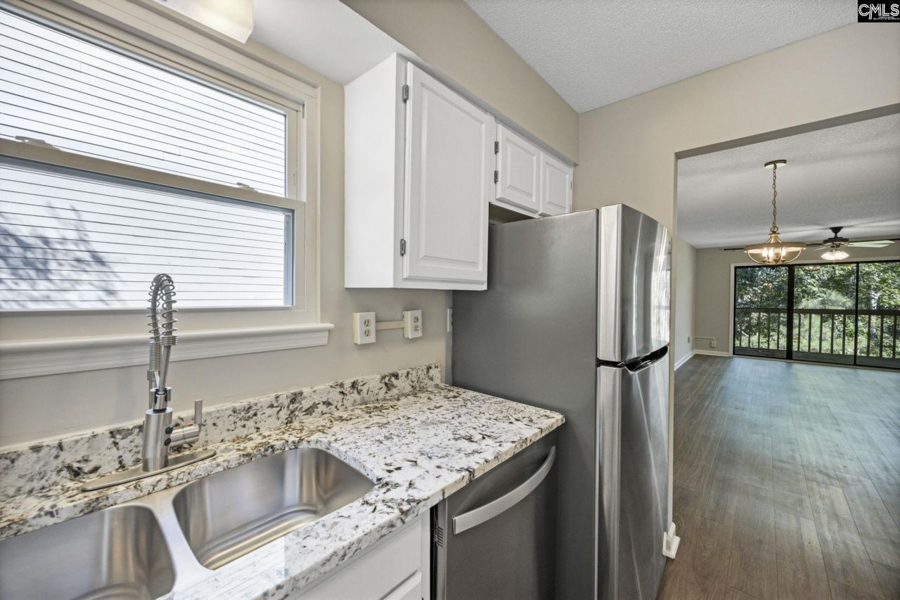 121 Edgewater Photo 15