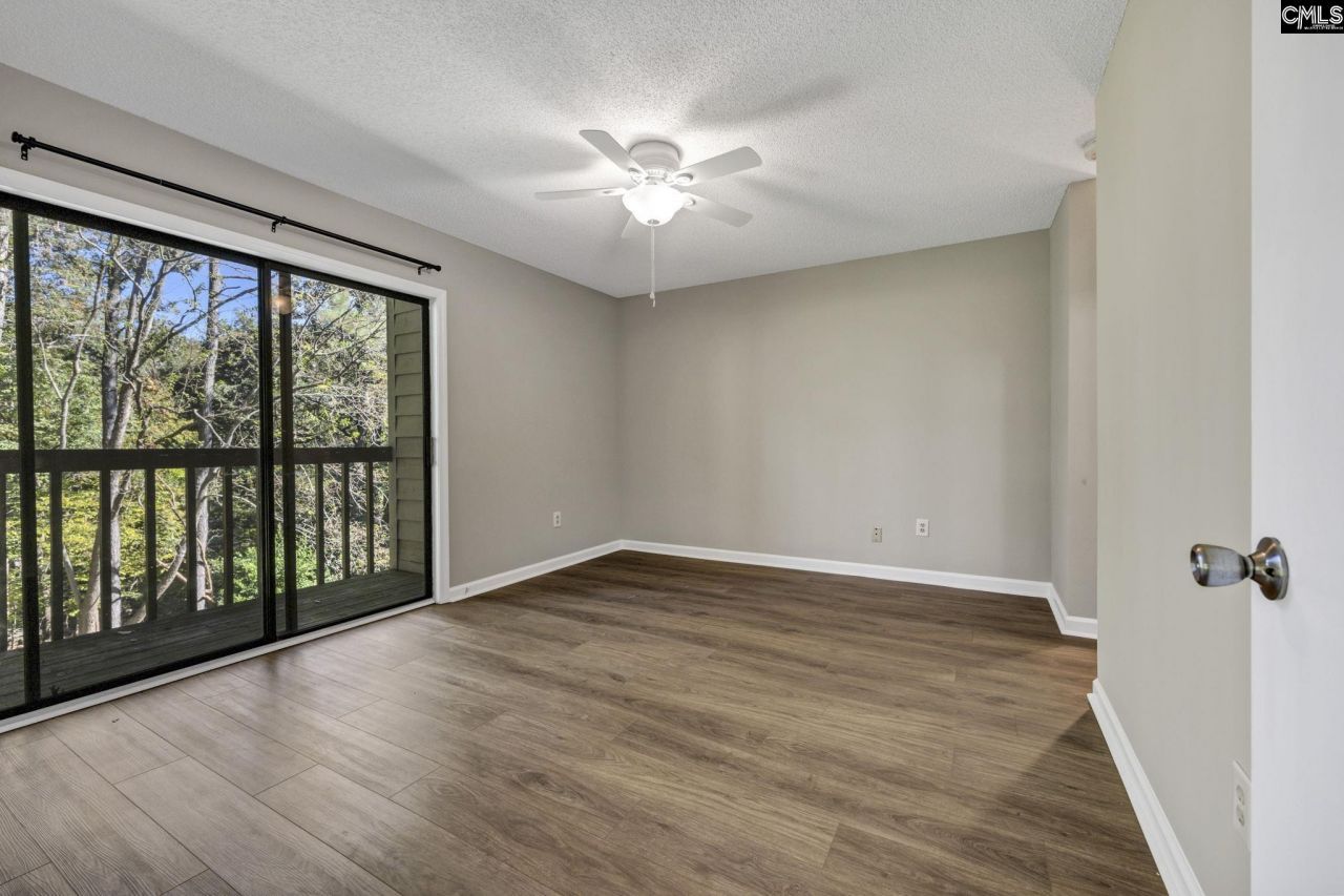 121 Edgewater Photo 19