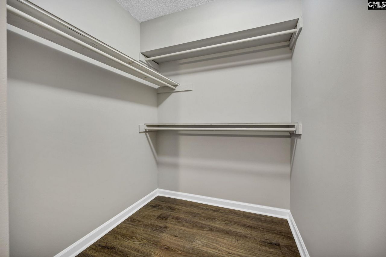 121 Edgewater Photo 25