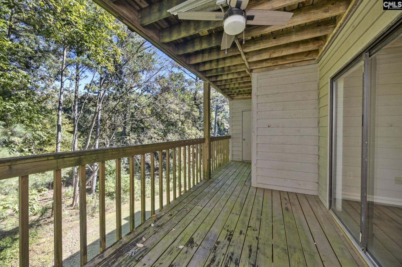 121 Edgewater Photo 27