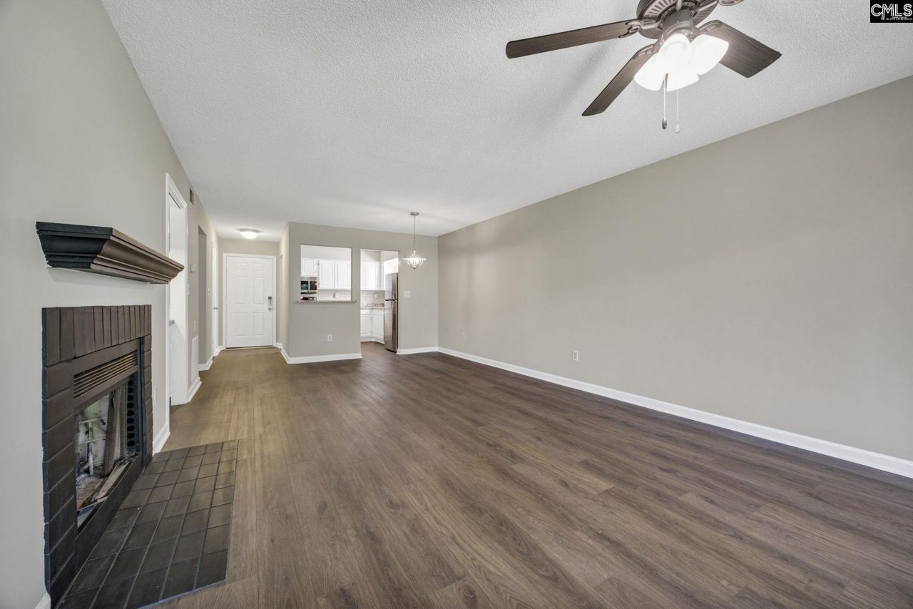 121 Edgewater Photo 29