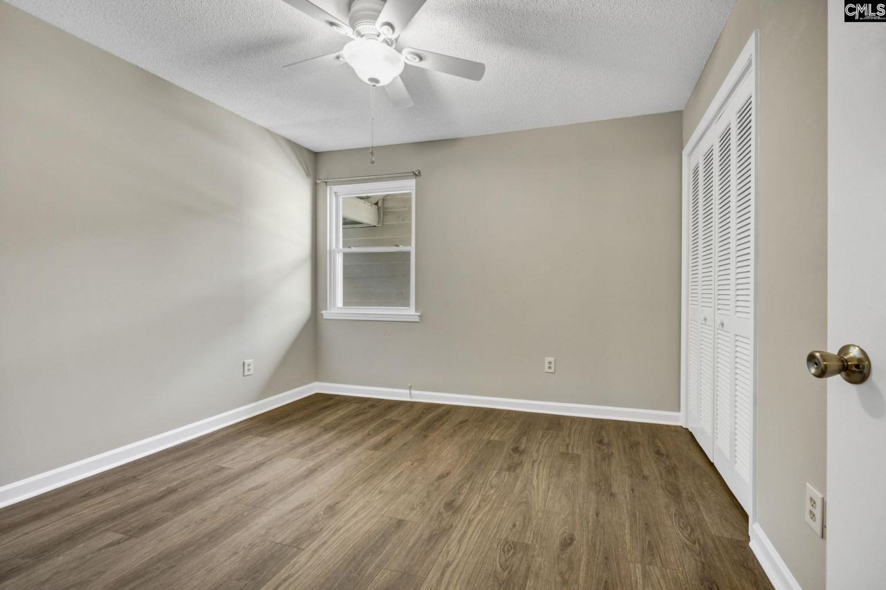 121 Edgewater Photo 30