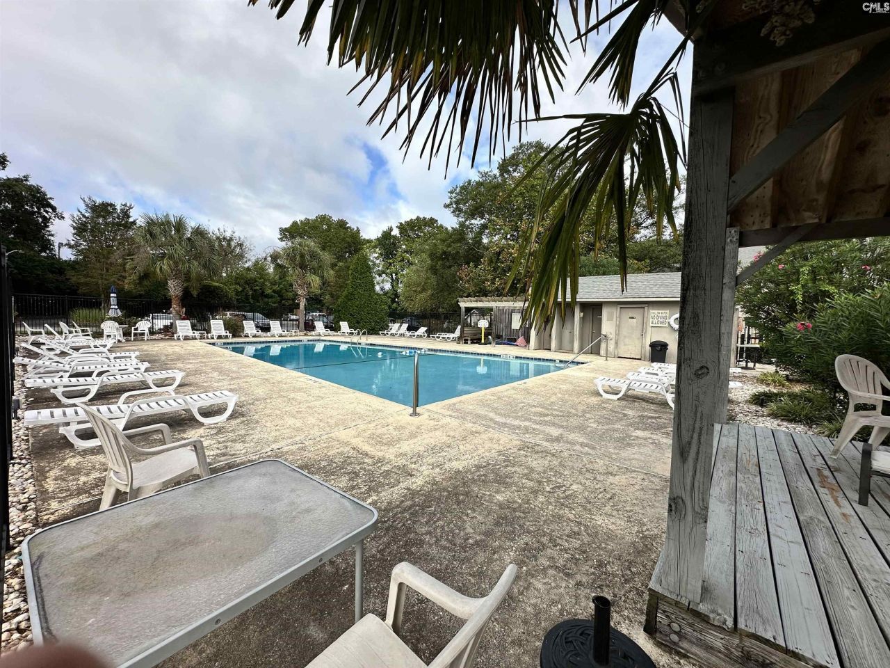 121 Edgewater Photo 34