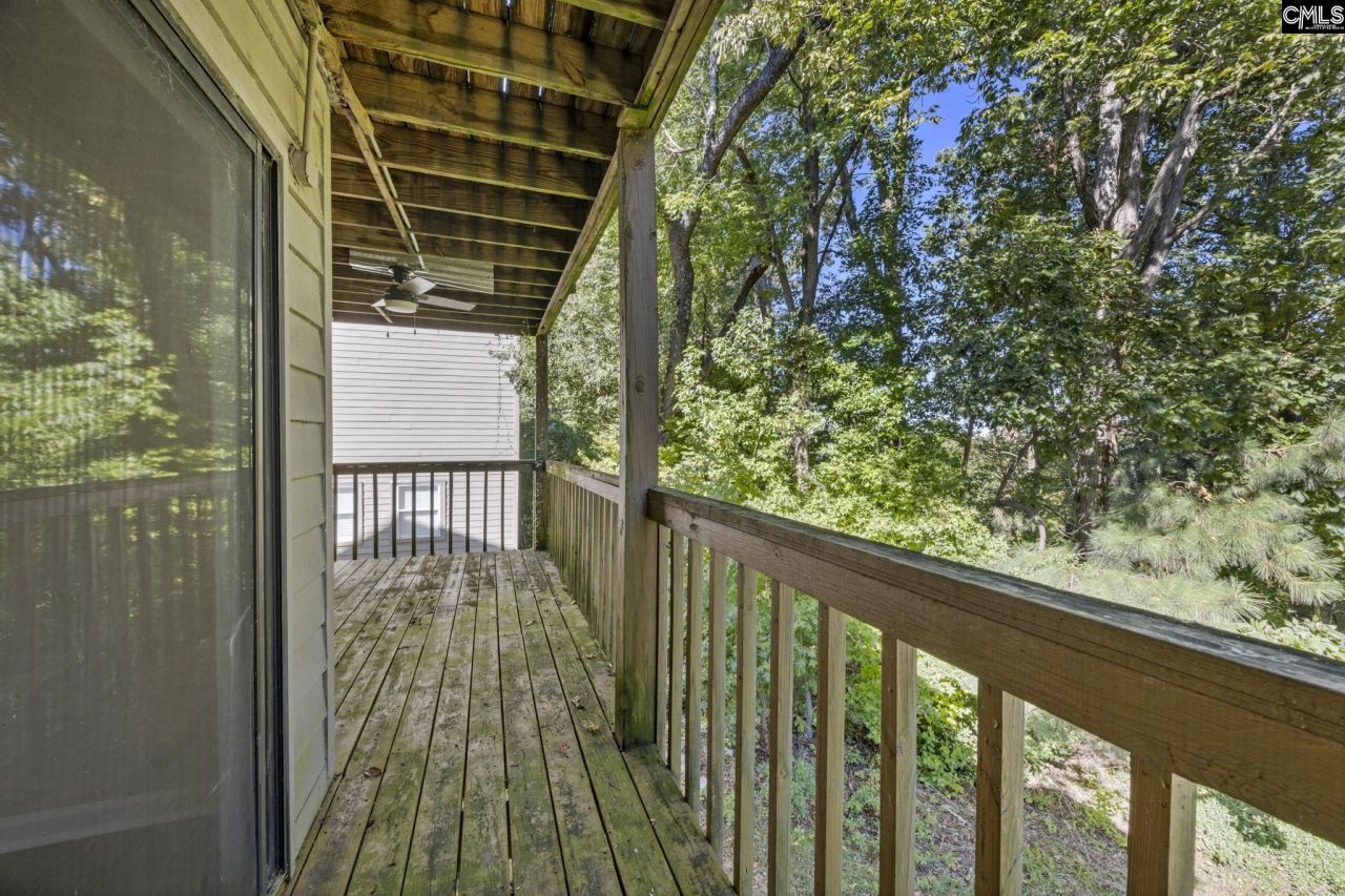 121 Edgewater Photo 35