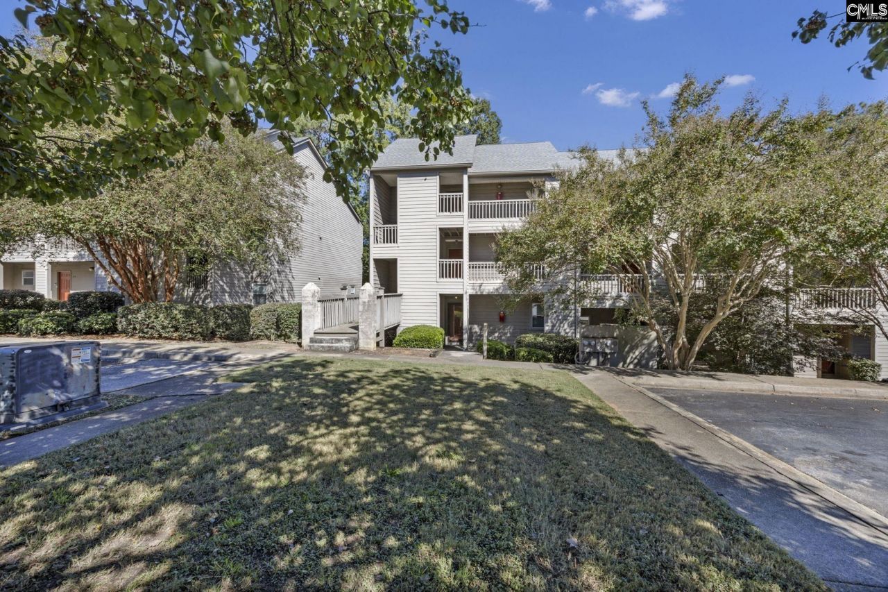 121 Edgewater Photo 37