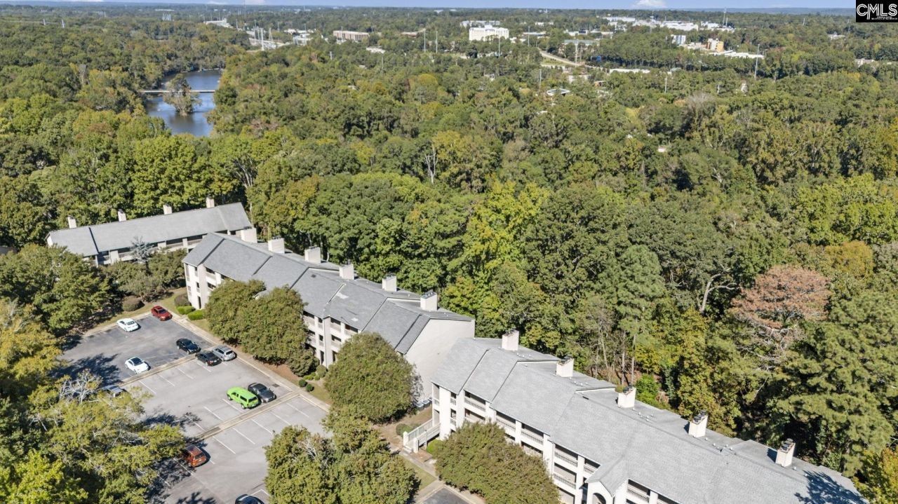 121 Edgewater Photo 40