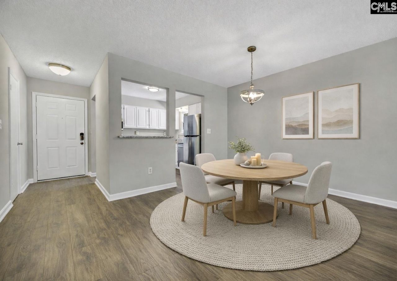 121 Edgewater Photo 8