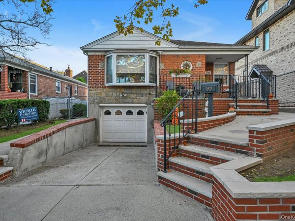 15428 27th Avenue, Flushing, NY 11354