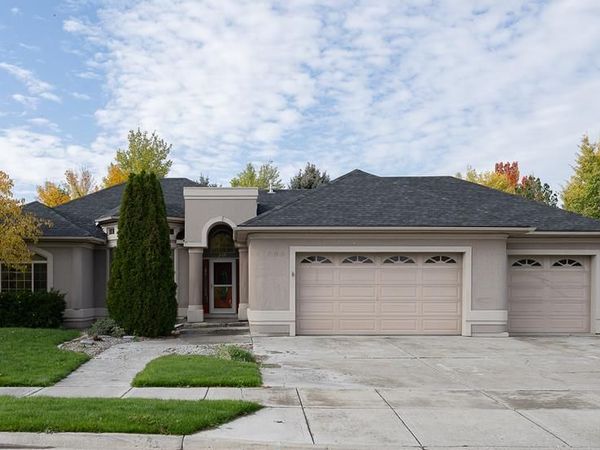 299 La Costa Drive, IDAHO FALLS, ID 83402