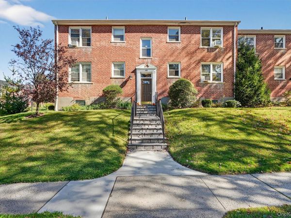 260 Church Street, Unit 4B4, White Plains, NY 10603