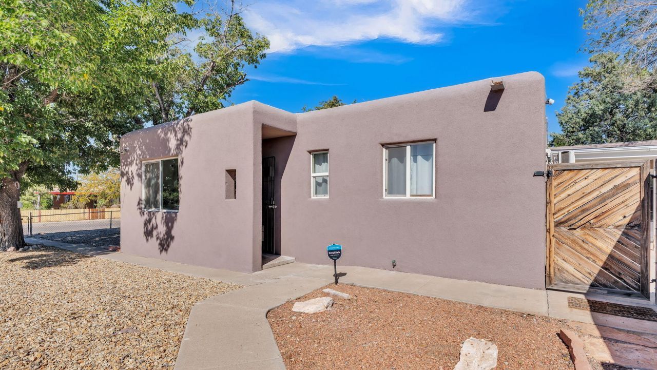 2504 Valencia Drive Ne, Albuquerque, NM 87110 Main Photo