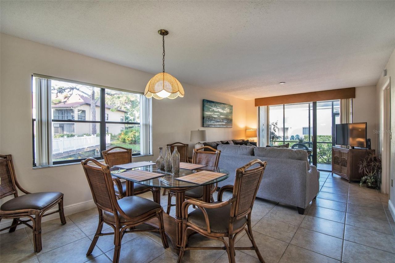 4425 45th Avenue W, Unit 101, Bradenton, FL 34210 Photo