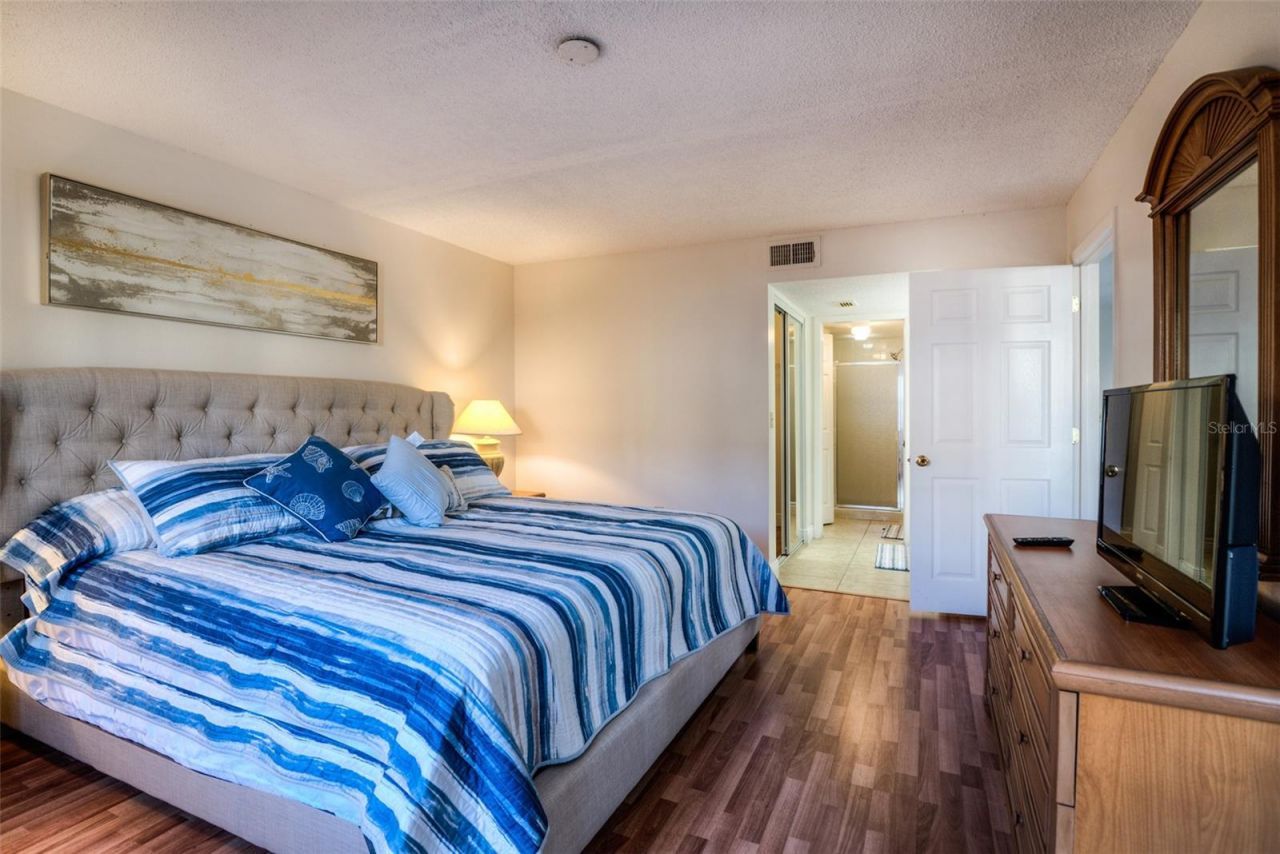 4425 45th Avenue W, Unit 101, Bradenton, FL 34210 Photo