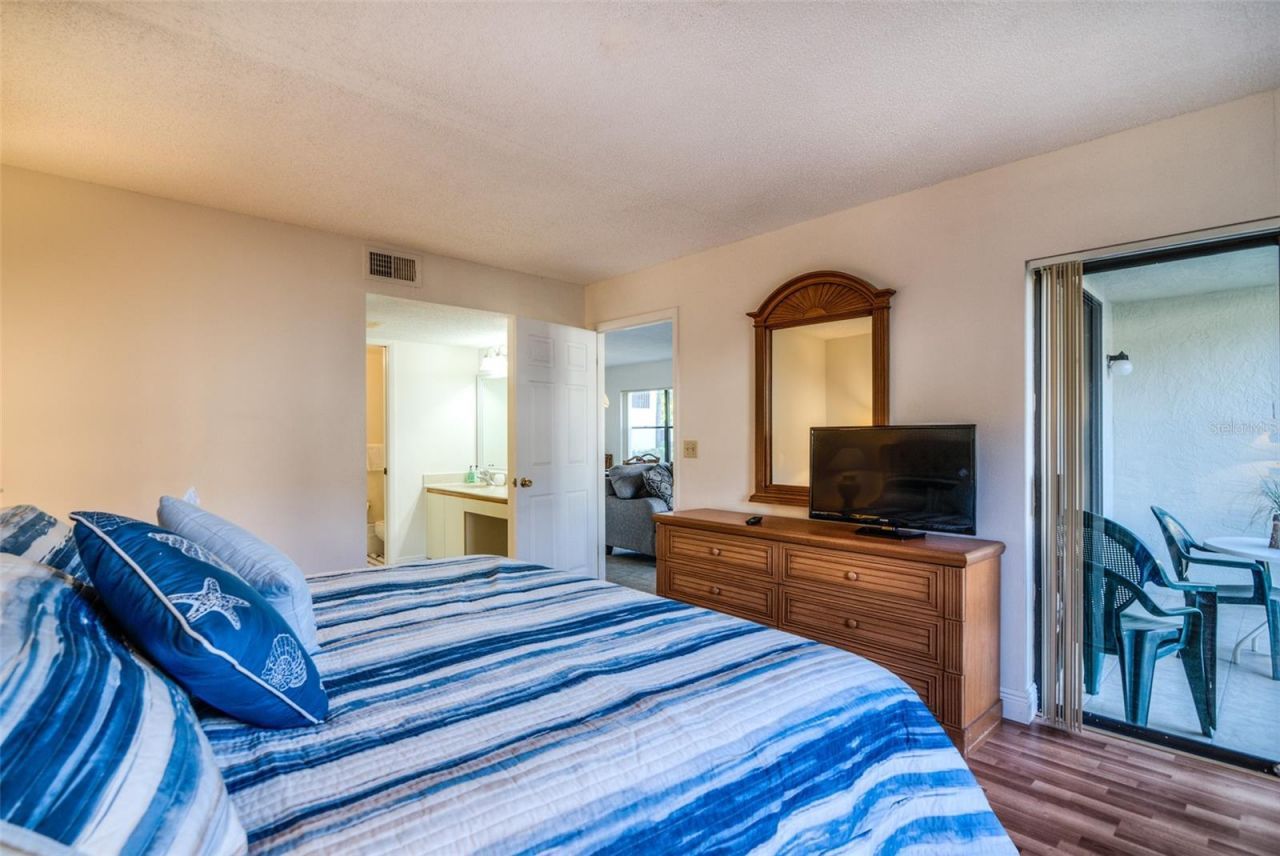 4425 45th Avenue W, Unit 101, Bradenton, FL 34210 Photo