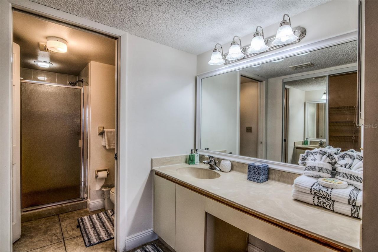 4425 45th Avenue W, Unit 101, Bradenton, FL 34210 Photo