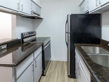 4044 Buena Vista, Unit 104, Dallas, TX 75204