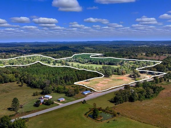 1 Smithville Hwy , Sparta, TN 38583