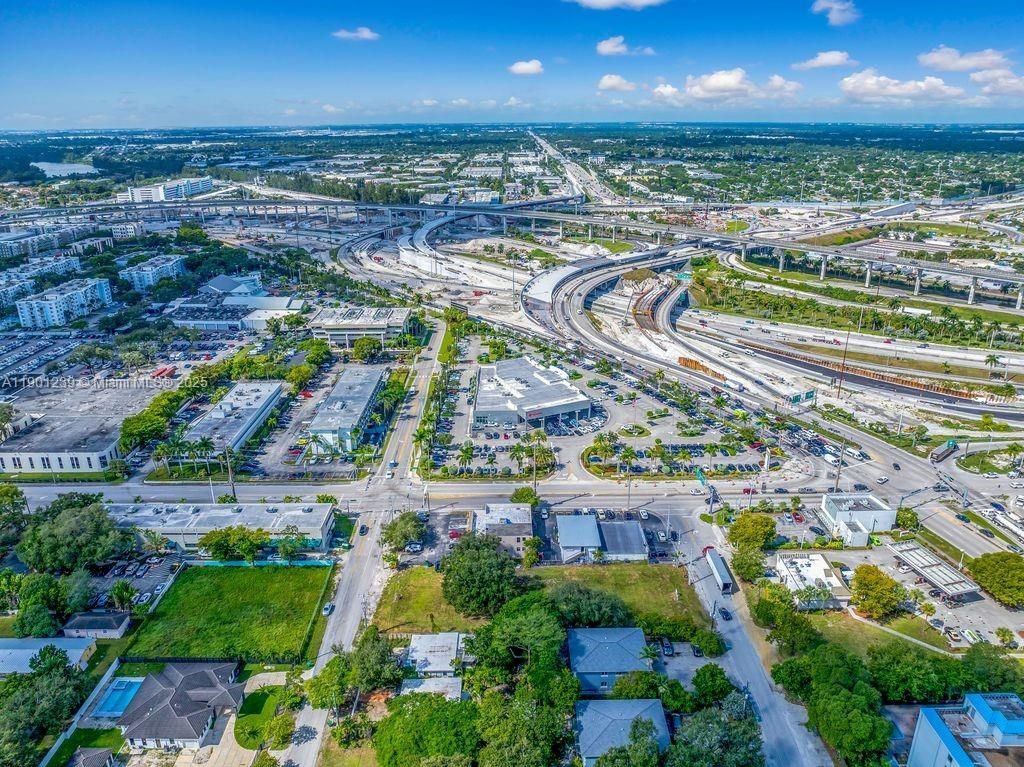 137 NW 165th St, Miami, FL 33169 Photo