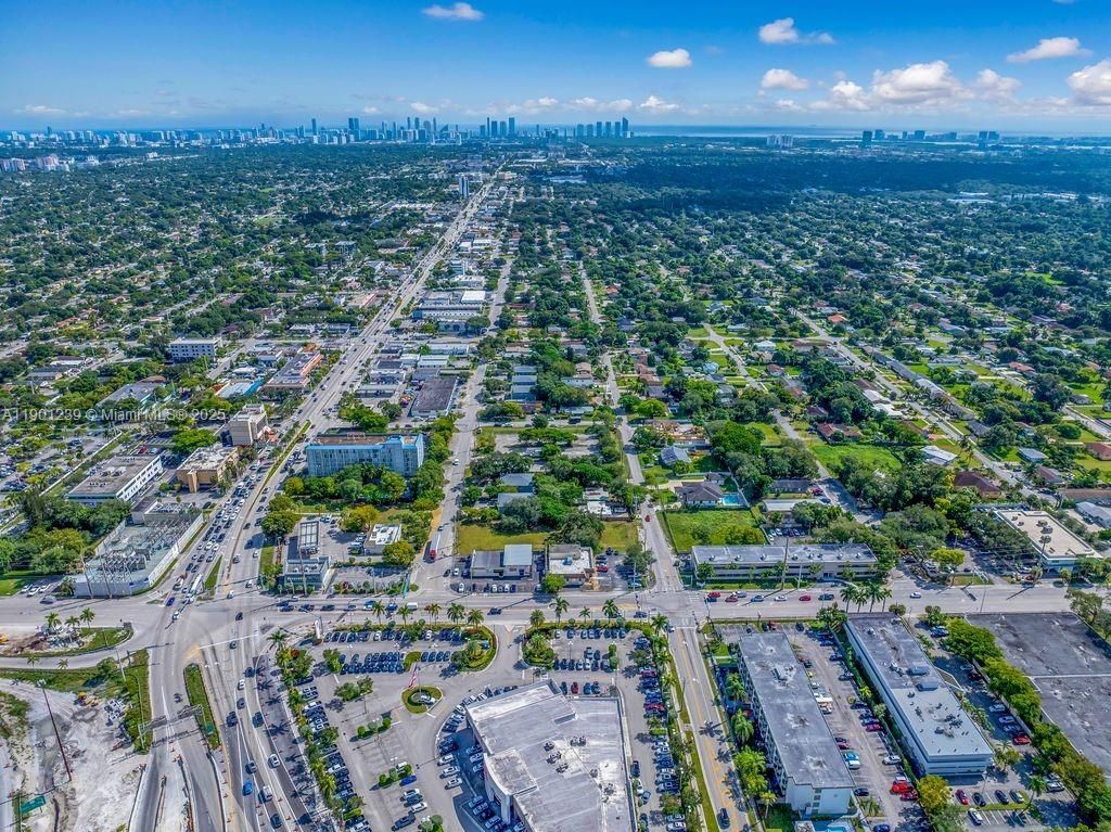 137 NW 165th St, Miami, FL 33169 Photo