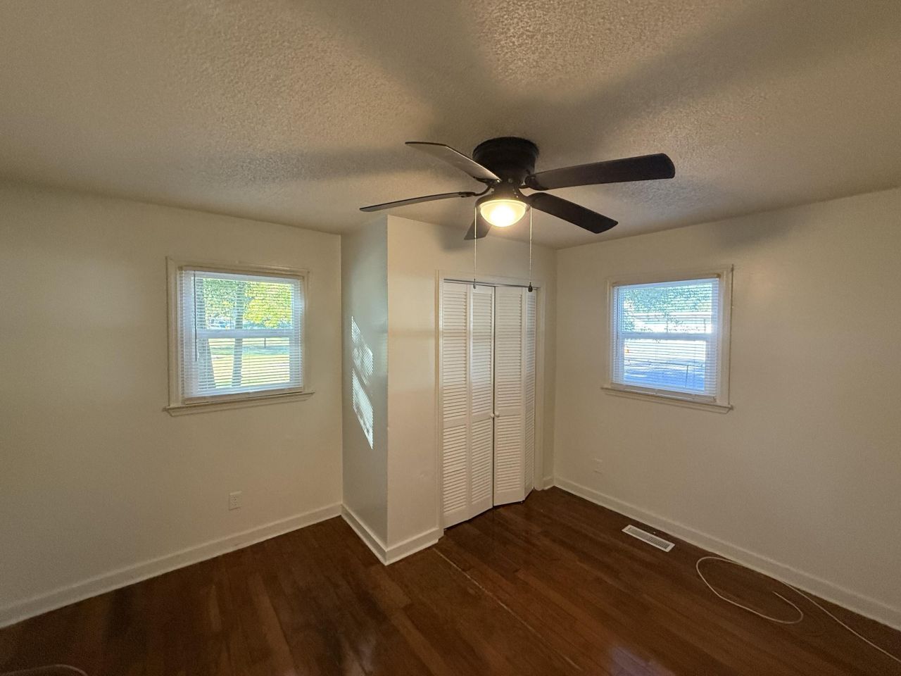 4728 Mixson Avenue Photo 13