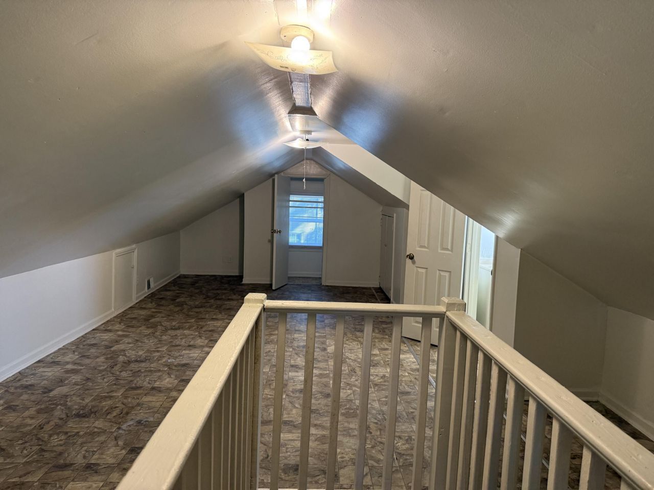 4728 Mixson Avenue Photo 15