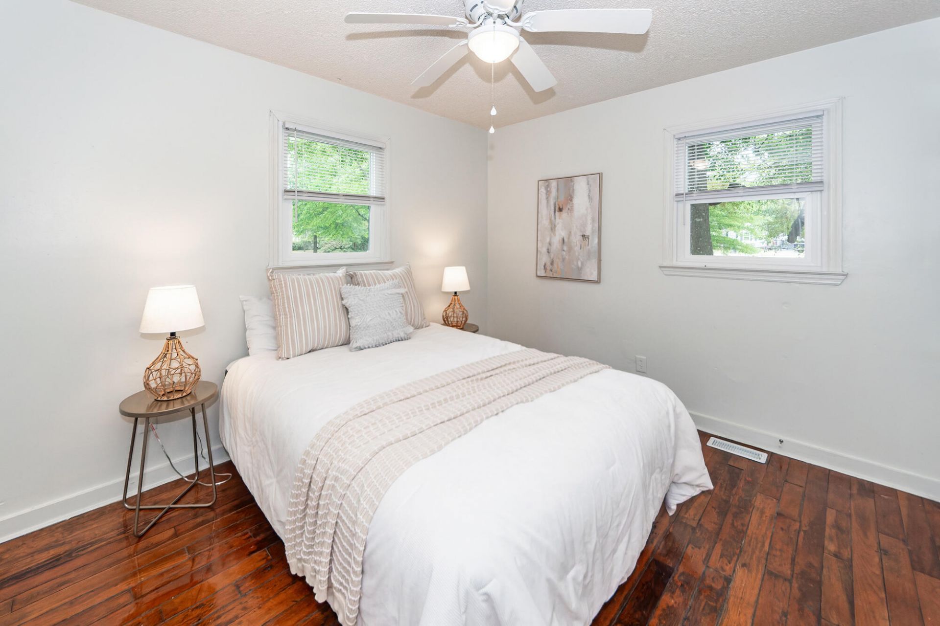 4728 Mixson Avenue Photo 16