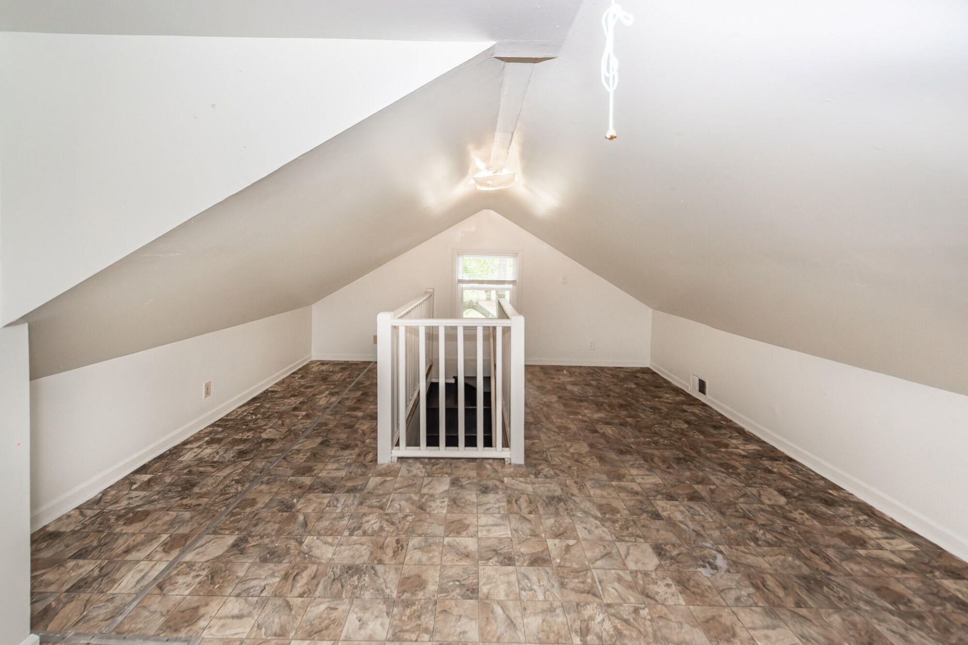 4728 Mixson Avenue Photo 23