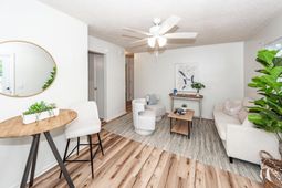 4728 Mixson Avenue photo 4