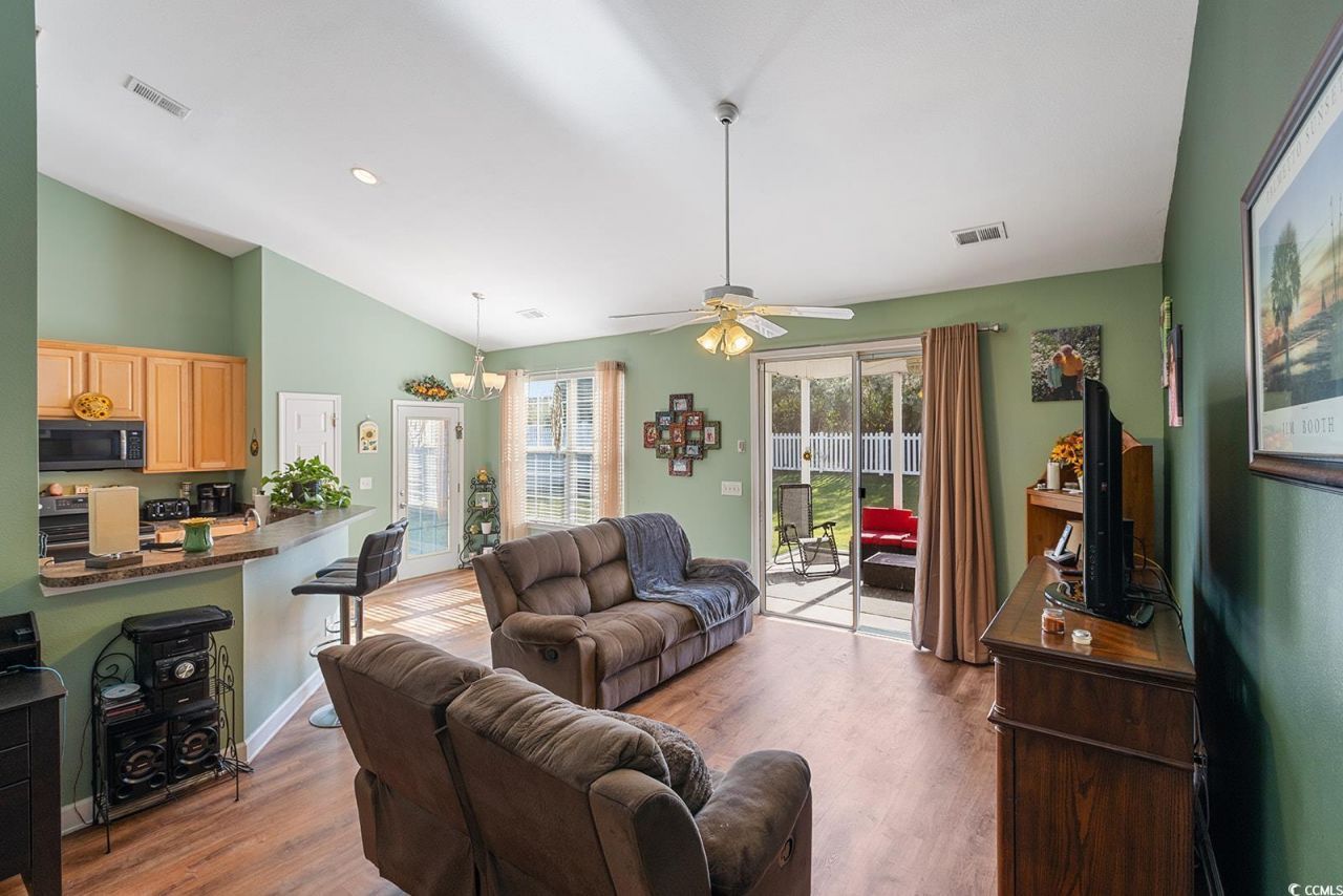 720 Gazania Ln. Photo 7