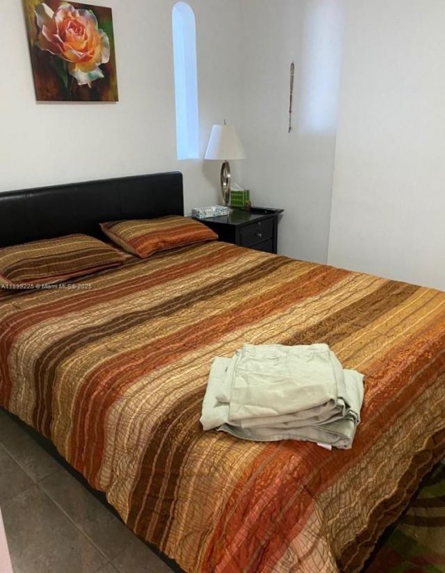 5401 Collins Ave, Unit 729, Miami Beach, FL 33140 Photo