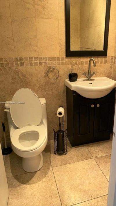 5401 Collins Ave, Unit 729, Miami Beach, FL 33140 Photo