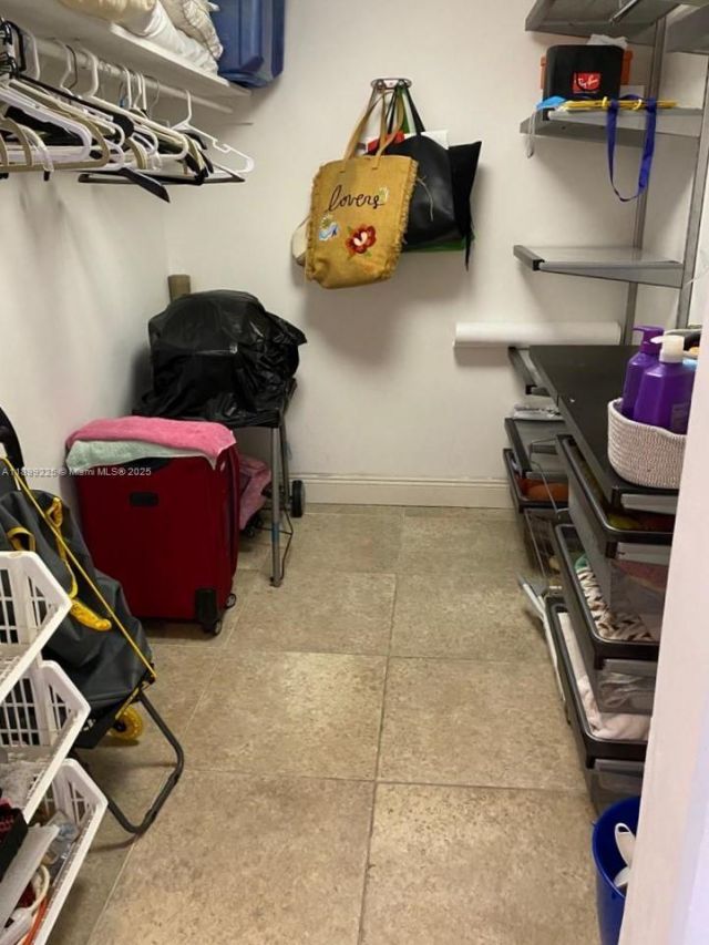 5401 Collins Ave, Unit 729, Miami Beach, FL 33140 Photo