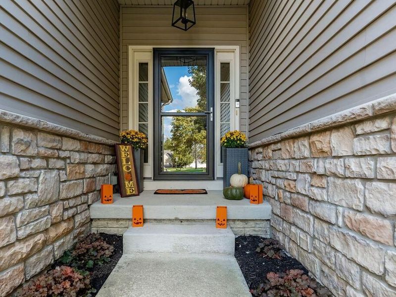 49 Village Green Drive, Westerville, OH 43082 Photo 4