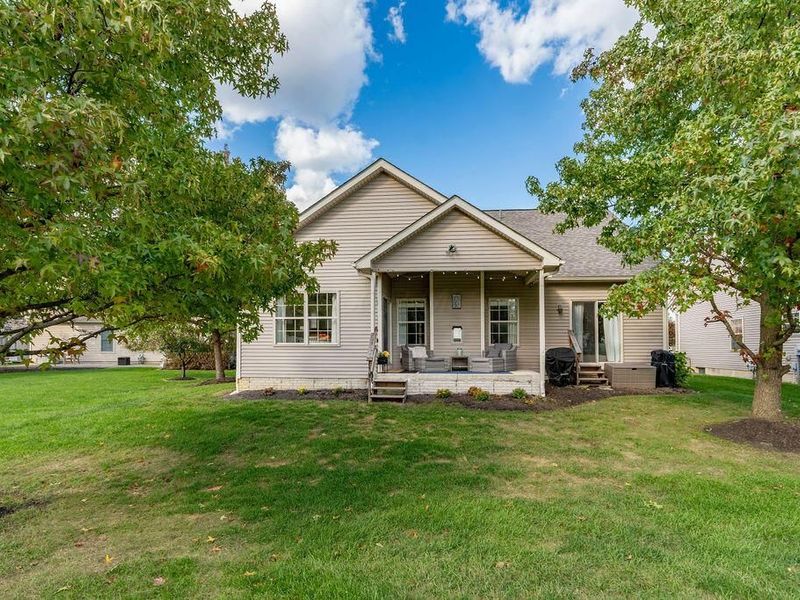 49 Village Green Drive, Westerville, OH 43082 Photo 6