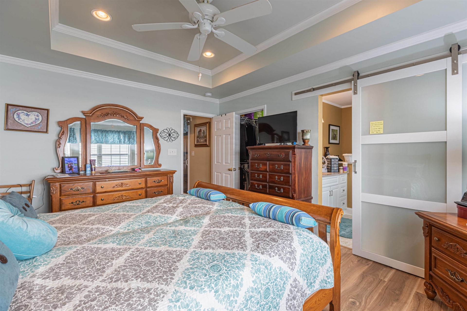 6713 Wisteria Dr. Photo 10