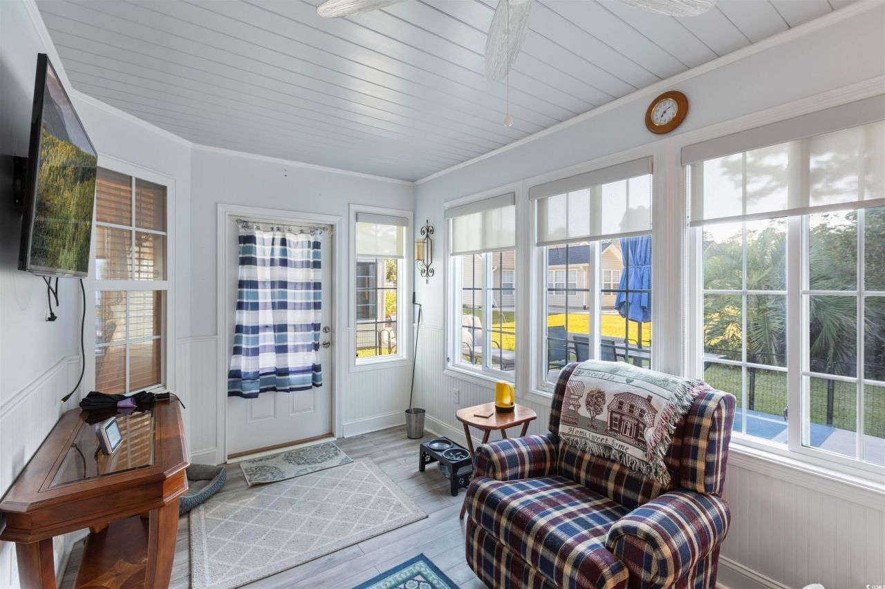 6713 Wisteria Dr. Photo 13