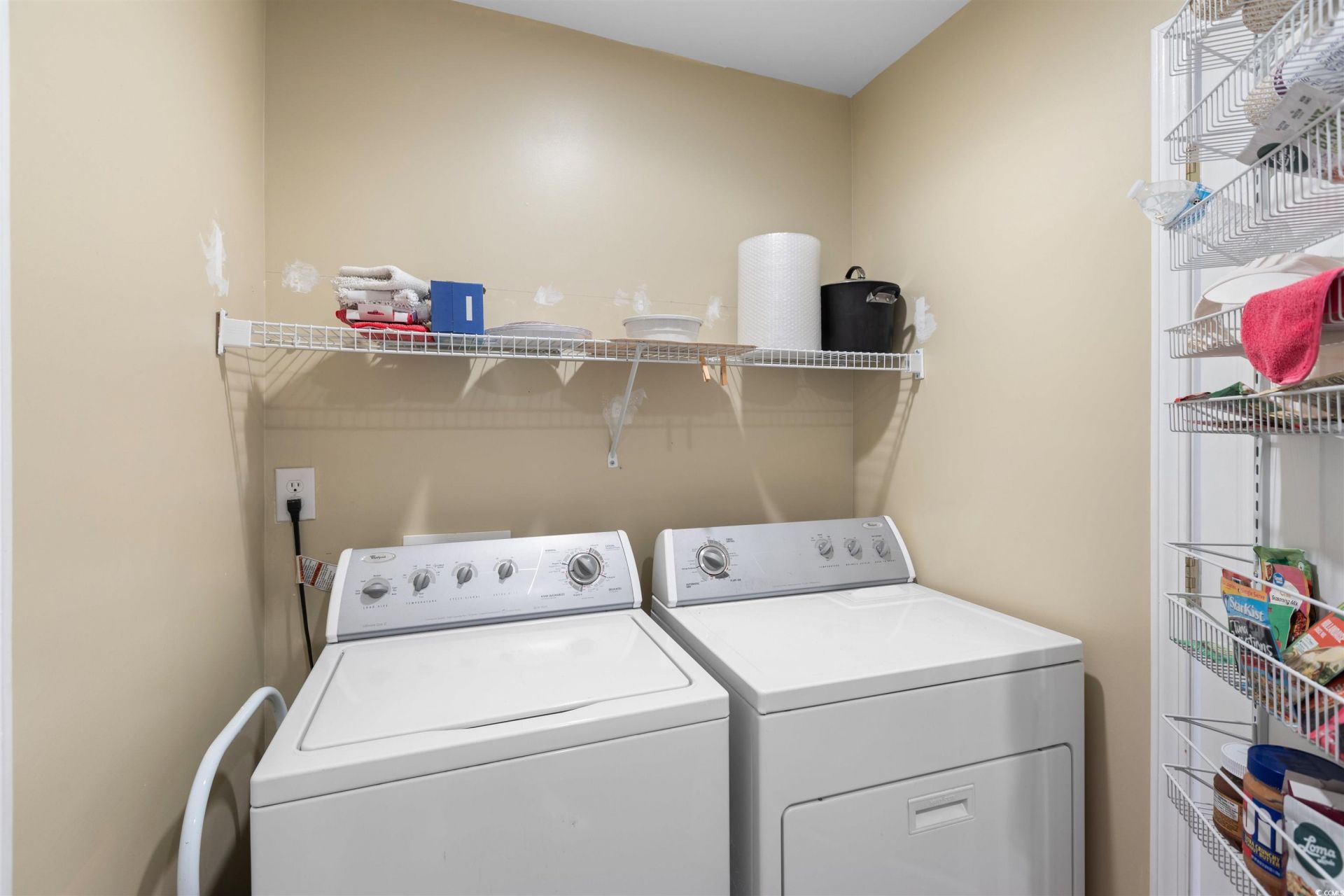 6713 Wisteria Dr. Photo 18