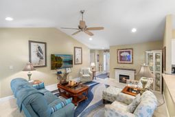 6713 Wisteria Dr. photo 4