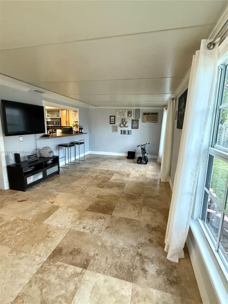 11411 NW 37th Pl, Sunrise, FL 33323 Photo