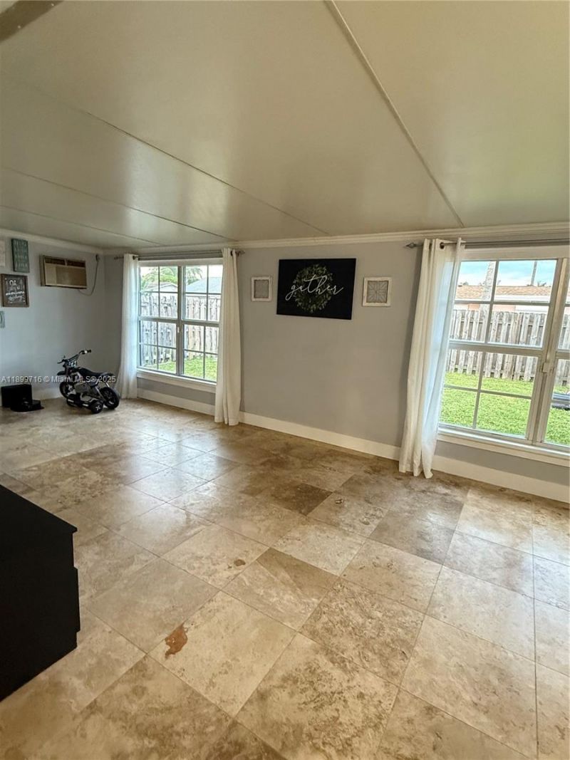 11411 NW 37th Pl, Sunrise, FL 33323 Photo