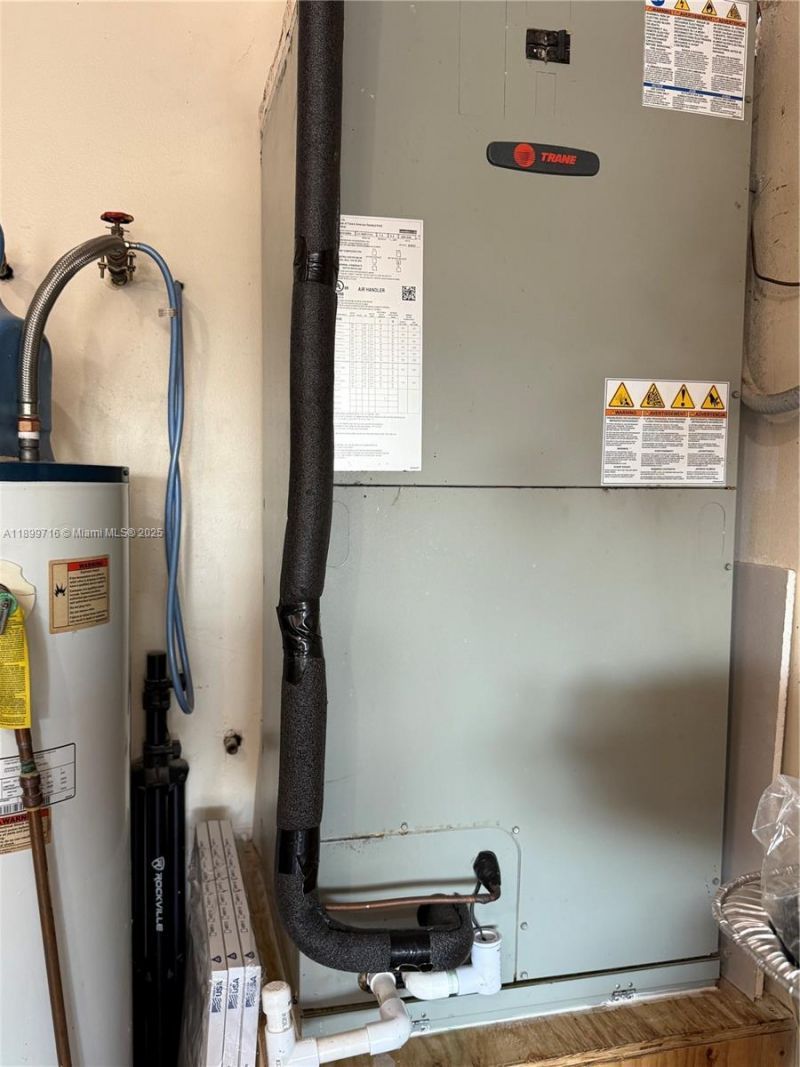 11411 NW 37th Pl, Sunrise, FL 33323 Photo