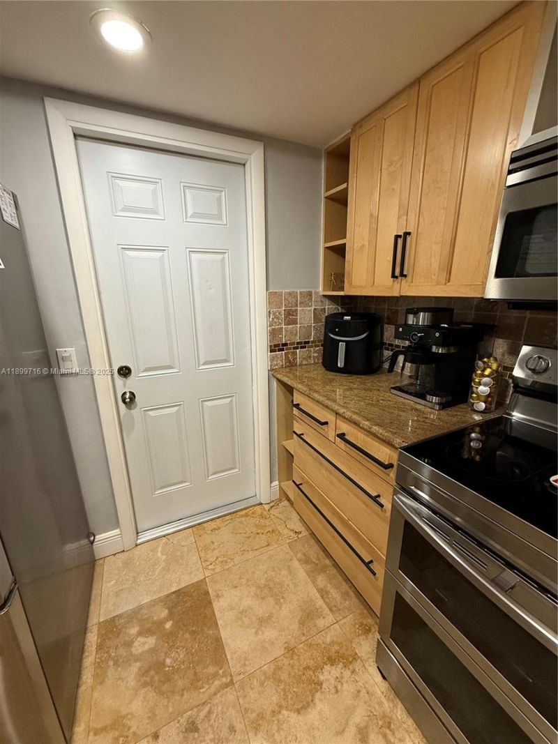 11411 NW 37th Pl, Sunrise, FL 33323 Photo